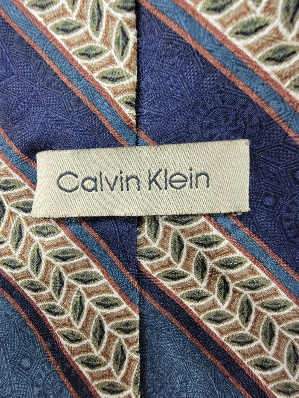 Calvin Klein Silk Necktie Tie Mens Blue Tan Stripe Leaf Geometric USA